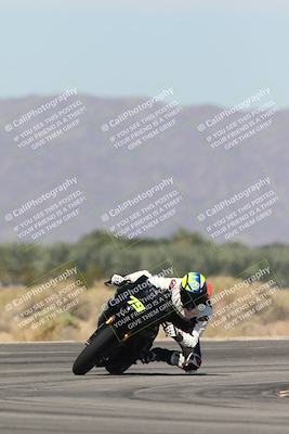 media/Oct-13-2025-Moto Forza (Mon) [[a66d839500]]/2-A Group/Session 3 (Turn 16)/